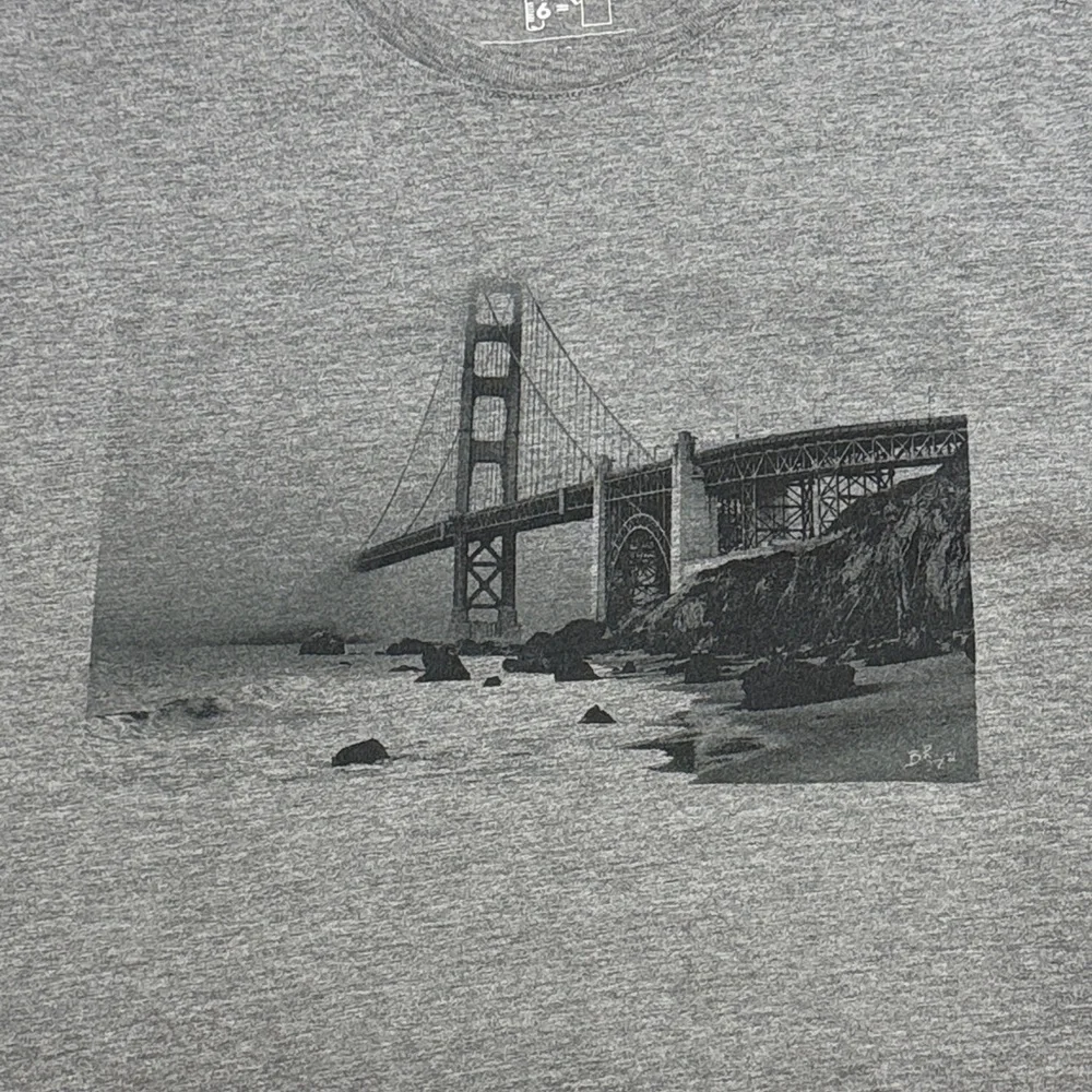 🌉Banana Republic Bridge Graphic Tee
